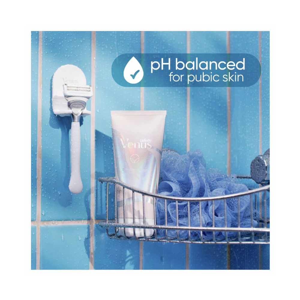 Gillette® Venus Skin Smoothing Exfoliant 177mL (3 Pack Bundle) 7 Gillette® Venus Skin Smoothing Exfoliant 177mL (3 Pack Bundle) - Image 5