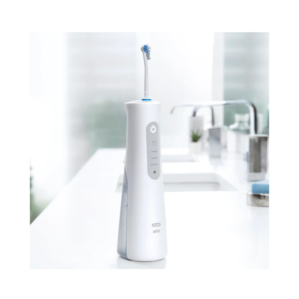 Oral-B AquaCare 6 Pro Expert Portable Water Flosser with Oxyjet Technology 5 Oral-B AquaCare 6 Pro Expert Portable Water Flosser with Oxyjet Technology - Image 3