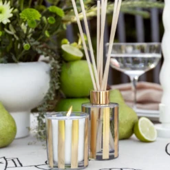 The Aromatherapy Co. Vanilla & Tangerine Festive Diffuser 100mL -On Trend Beauty OTB 6014.alt 4